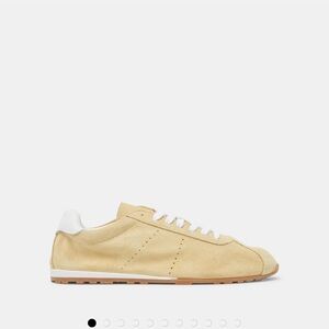 Dolce Vita Serina Sneaker Yellow Suede